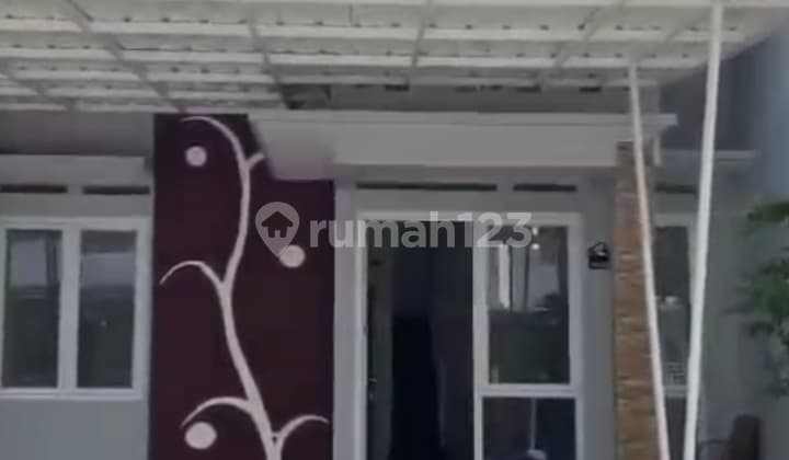 Rumah 2 Lantai Perum Dekat Pasar Tambaksogra Purwokerto