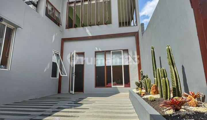 Rumah Mewah Perum Sapphire Village Baturaden Purwokerto