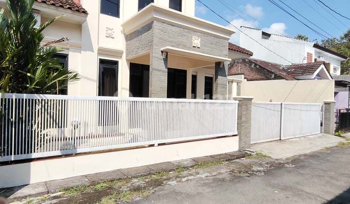 Rumah Mewah Perum Bantarsoka Dekat Stasiun, Alun Alun Purwokerto