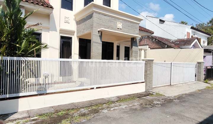 Rumah Mewah Perum Bantarsoka Dekat Stasiun, Alun Alun Purwokerto