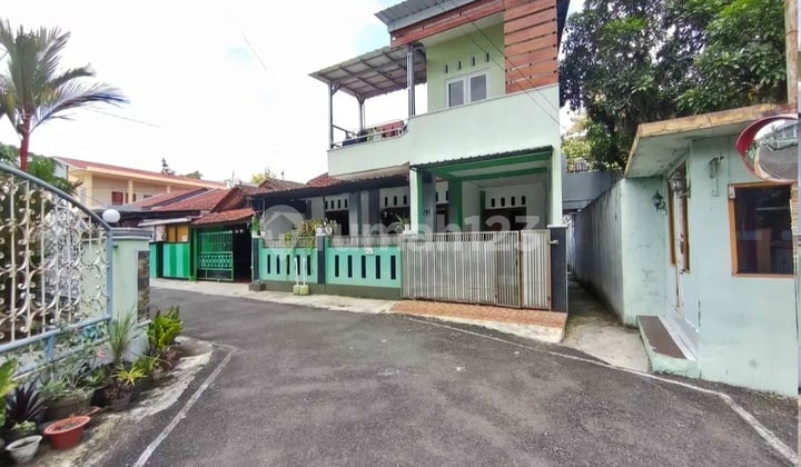 House Near the Berkoh Mosque in Purwokerto