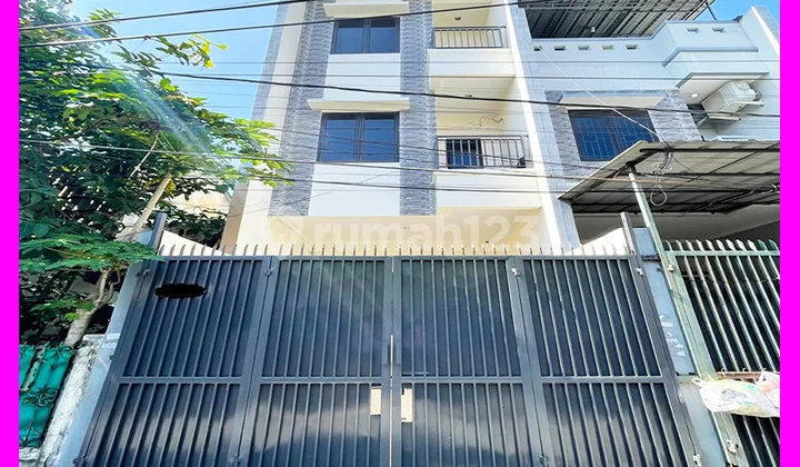 Dhyana Rumah Ukuran 3.7X15m di Komplek Kavling Polri