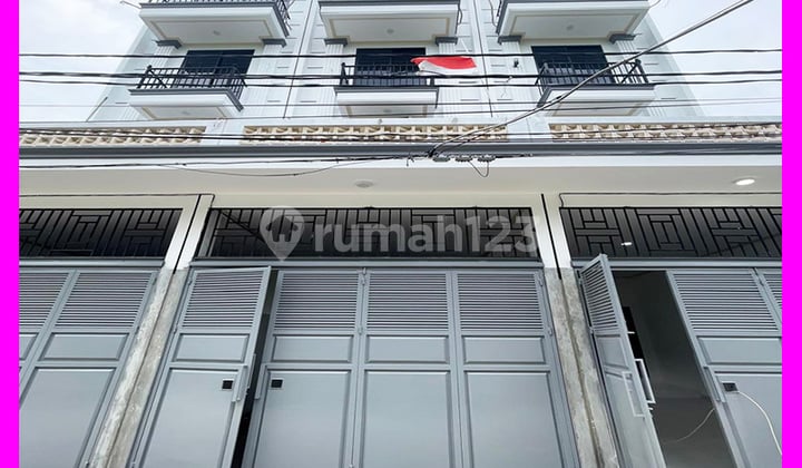 Dhyana Rumah baru uk 4x20m di komplek taman ratu