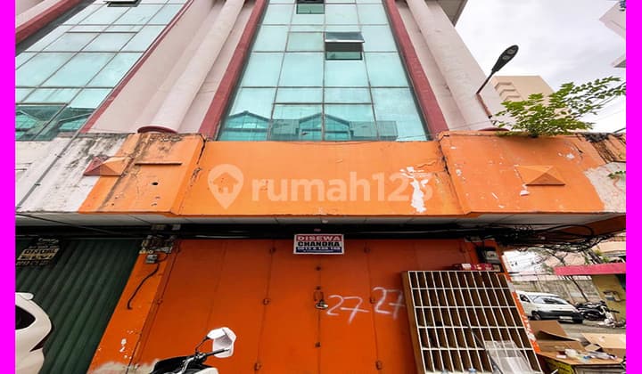 Dhyana Rents Out a 5x15m Shop House in the Sentra Latumenten Jelambar Shop House Complex