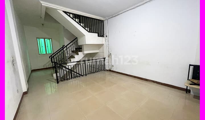 Dhyana Rents Out a 4.5X20m Shop House in Jelambar