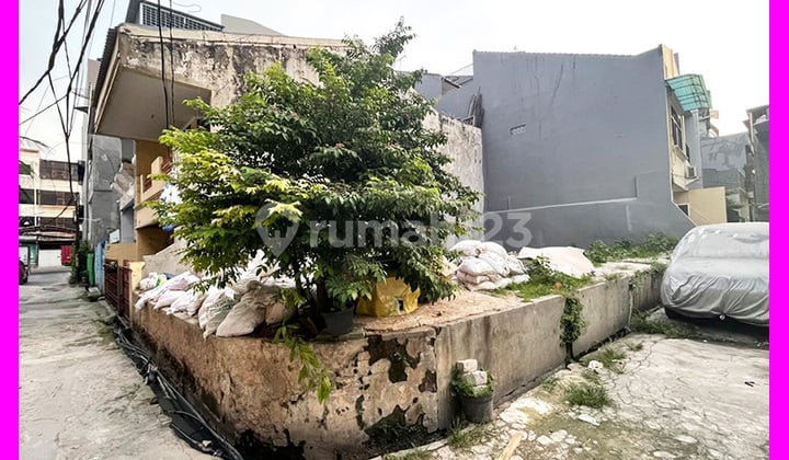 Dhyana Tanah hoek luas tanah 120jt di jelambar