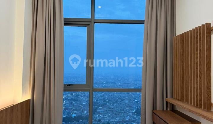 Disewakan Apartmen Hillcrest Semi Penthouse (High Ceiling)