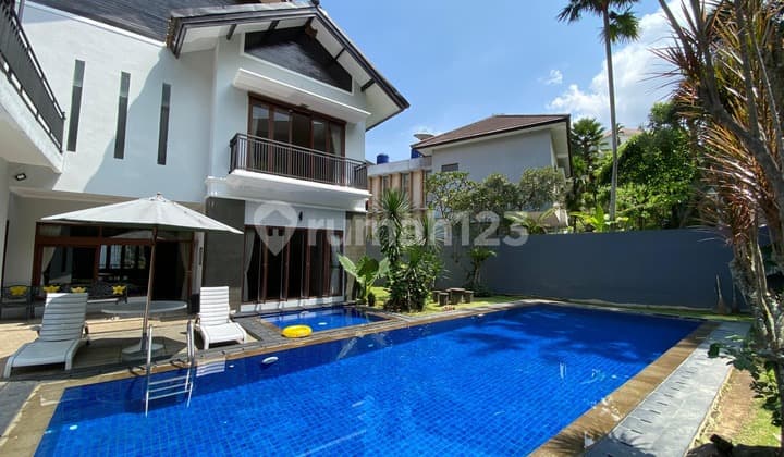 Turun Harga Rumah Modern Tropis Resor Dago Pakar Bandung