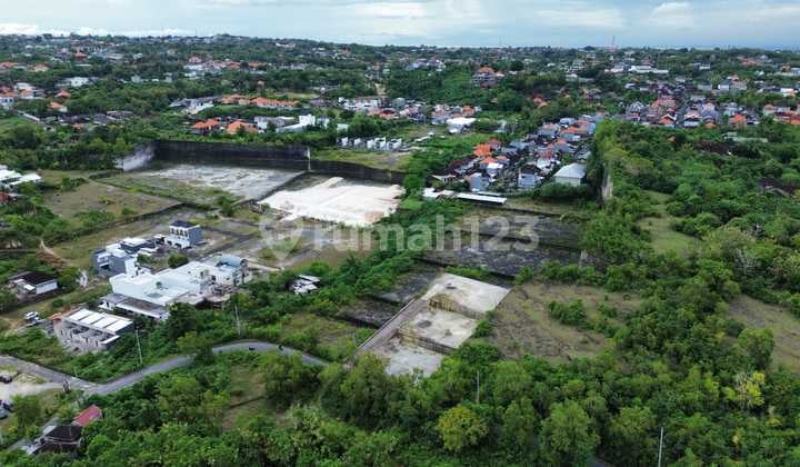 For Sale or Leasehold 3 Plots of Premium Ocean View Land Near Melasti Beach in Ungasan