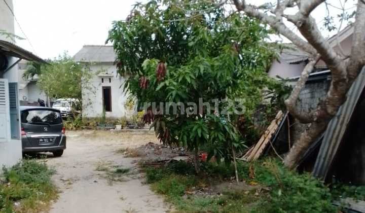 Jual Tanah Bonus Bangunan, Lokasi Strategis Dekat Terminal Kampung Keramat.. Cocok Untuk Perumahan / Gudang