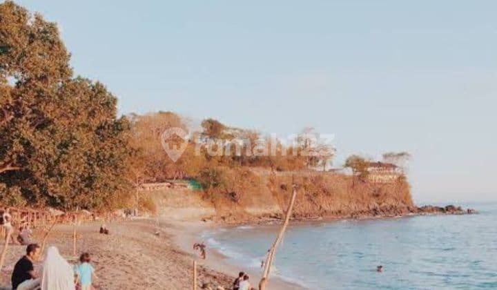 Tanah Murah + Luas 300Are Di Bibir Pantai Batu Layar,Cocok Untuk Hotel
Lokasi Strategis :
Depan Bibir Pantai Batu Layar
View Pantai
Tembus Jalan Raya Senggigi
Lingkungan Aman
Spesifikasi :
Luas : 30.000m²(300Are)
Dimensi : 175 x 71
Legalitas : S