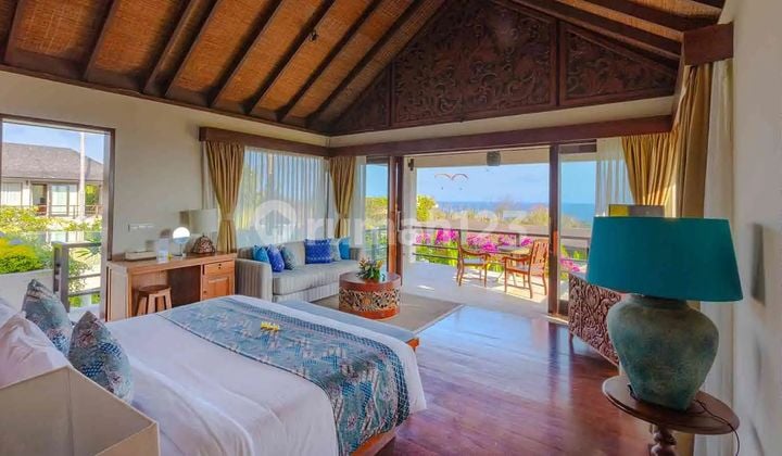 Luxurious 6-Bedroom Villa with Unobstructed Ocean View at Pandawa. This Luxurious Villa Offers a Truly Open and Unobstructed Sea View, Designed with a Concept Like a Five-Star Private Resort. Consisting of 2 Floors, Equipped with 2 Swimming Pools.
