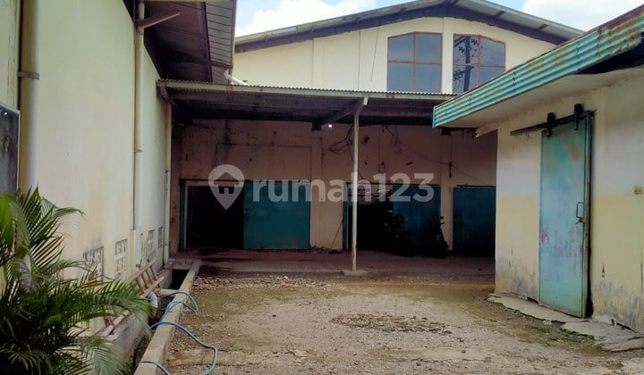For Sale Cheap Ex-Factory Warehouse, Strategic Location at Pekalongan Main Road