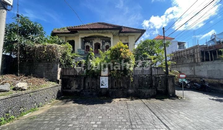 Di Jual Rumah 2 Lantai Posisi Hook Di Kawasan Premiumgraha Liva Kertalangu, Desa Batubulan, Kec. Sukawati, Kab. Gianyar, Provinsi Balispesifikasi :luas Tanah : 238m²luas Bangunan : 238m²lantai I ( 1 Kamar Tidur, 1 Kamar Mandi )lantai Ii ( 3 Kamar Tidur, 1