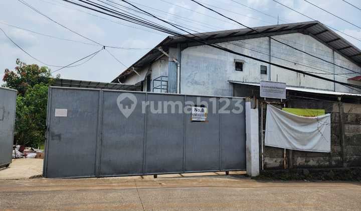 Gudang + Kantor Siap Pakai Lokasi Strategis di Cibinong, Bogorspesifikasi : Luas Tanah : 1253M²Luas Bangunan : 800M²Shmharga 6,5 Milyar Nego