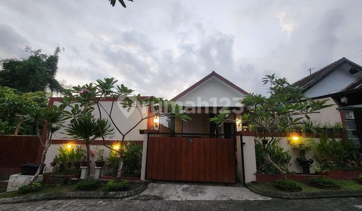 Dijual Rumah Semi Villa Fully Furnished Di Kawasan Premium Taman Mumbul – Nusa Duarumah Semi Villa Dengan Suasana Tenang Dan Nyaman, Cocok Untuk Hunian Keluarga Atau Investasi Di Kawasan Premium Taman Mumbul, Nusa Dua.memiliki Luas Tanah 178 M² Dan Luas B
