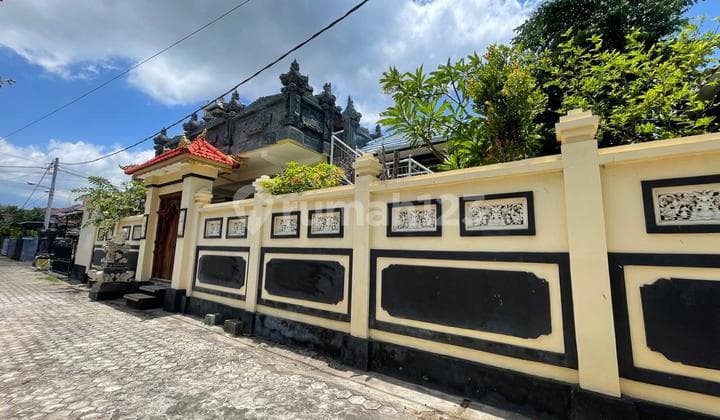 Di Jual Murah Rumah 2lt Di Garden Villa Residence Buleleng Bali Rumah 2 Lantaiterletak Di Jl. Setia Budi, Garden Villa Residen, Bougenvile I Kel. Penarukan, Kec. Buleleng, Kab. Buleleng, Provinsi Bali.spesifikasi:- Luas Tanah 308 M²- Luas Bangunan 281 M²-