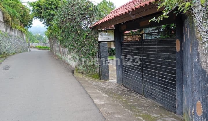 Di Jual Murah Villa Luas Ada Private Pool di Megamendung Bogor