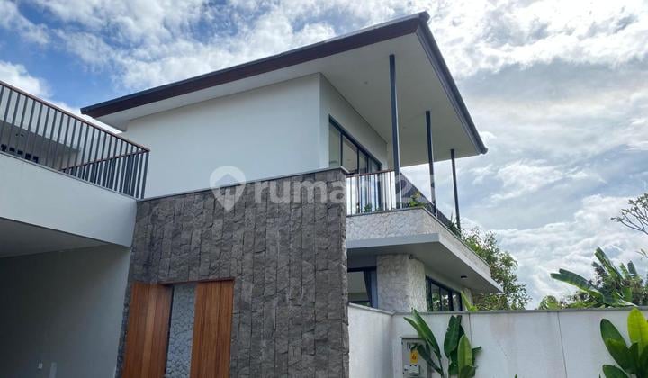 Luxury Villa Fully Furnished Prime Location in Canggu South Kayu Tulang