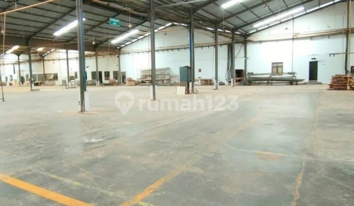 Gudang + Kantor Zona Industri Siap Pakai di Kepatihan, Menganti - Gresik