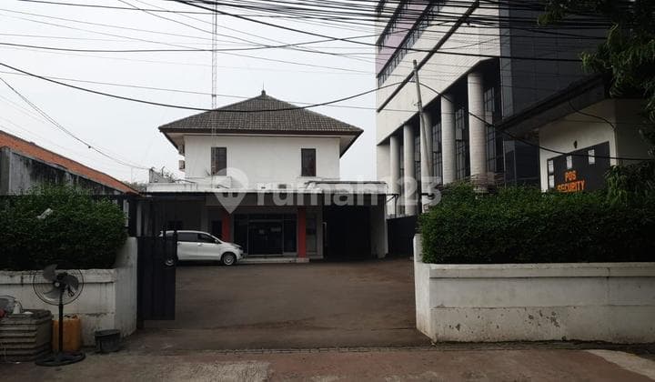 GEDUNG MATRAMAN JAUH DIBAWAH NJOP