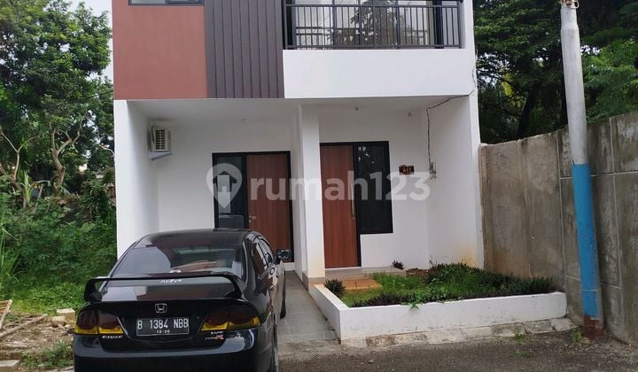 Rumah 2 Lantai Dekat Trans Studio Cibubur Dan Stasiun Lrt