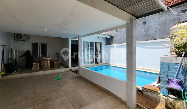 Villa Cantik 3 Bedrooms in Kutuh Kampial Nusa Dua Furnished