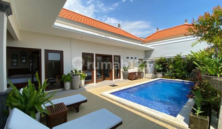Villa Cantik 2 Kamar di Canggu dengan Pemandangan Sawah