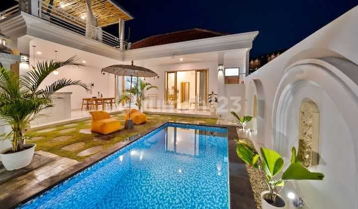 Beautiful Villa 2 Bedrooms in Batu Bolong Canggu with Private Pool