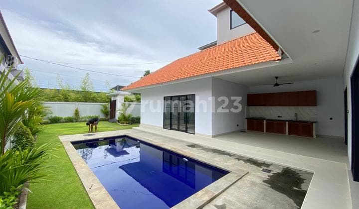 New 3 Bedroom Villa with Spacious Garden and Pool in Umalas