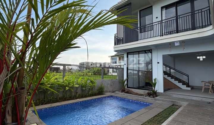 Beautiful New 3-Bedroom Villa in Kerobokan Near Canggu Fully Furnished