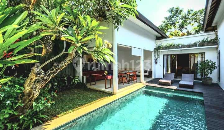 Villa Cantik 2 Kamar di Komplex Elit di Umalas dengan Pool