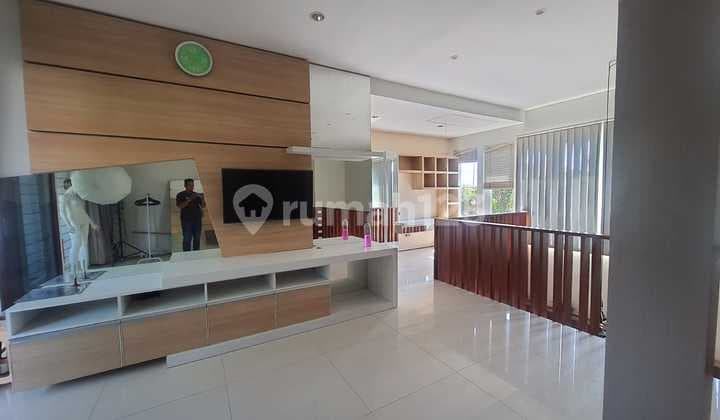 Rumah Bagus Luas 4 Are Shm 5 Kamar Tidur Di Gatsu Barat