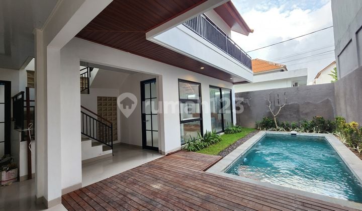 Villa Baru Cantik 3 Kamar di Babakan Canggu