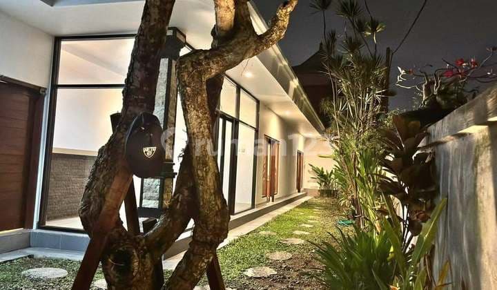Villa Cantik 3 Kamar di Seseh dengan Taman Unfurnished