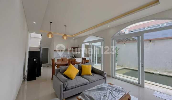 Villa Modern 3 Kamar Tidur di Tumbak Bayuh Pererenan Furnished