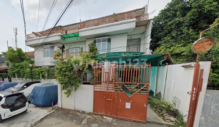 Dilelang, Rumah 3 Lantai di Cipinang Cempedak, Jatinegara