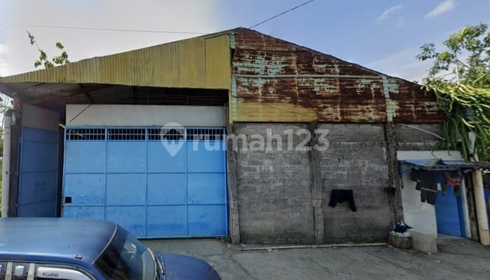 Dilelang, Gudang di Mojosongo, Surakarta, Jawa Tengah