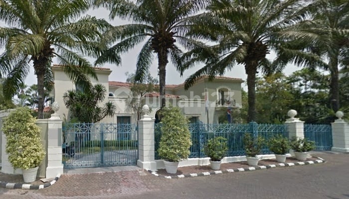 Dilelang, Rumah Tinggal di Perum Lebak Lestari Indah, Jaksel