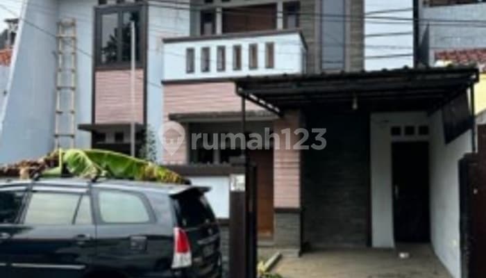 Dijual, Rumah 2 Lantai di Komplek DPR RI, Jakarta Barat