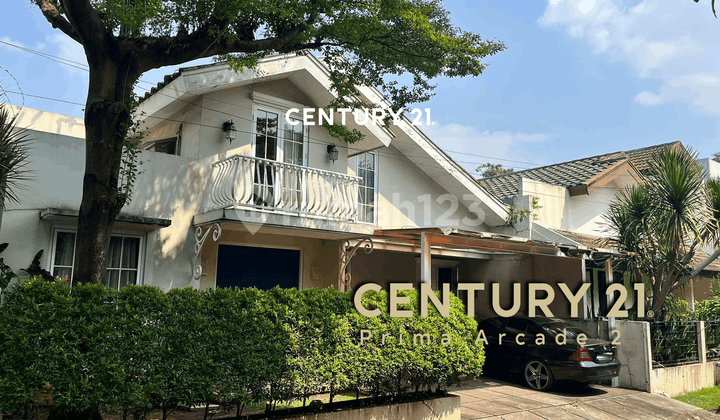 Cool house with a nice garden in Sector 9 Bintaro Ar 14004