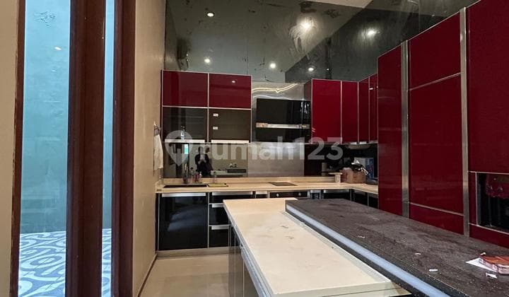 Rumah Mewah Nuansa Wood Shades di Bintaro Tangsel Ut-16714