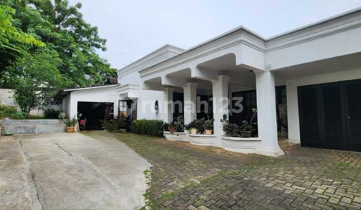 Rumah Dgn Halaman Luas Dkt Sta MRT di Cipete Jaksel Ny-17368