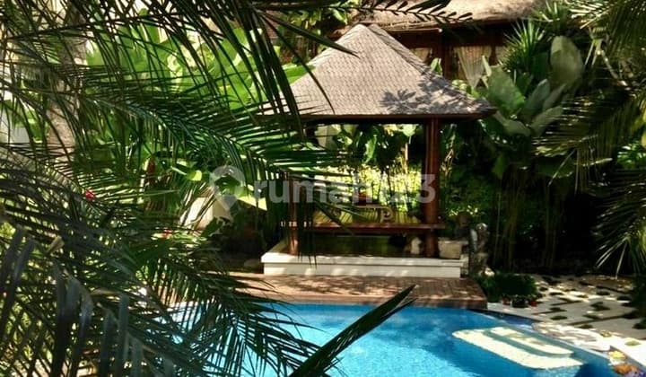 Rumah Dgn Swimming Pool di Bintaro Tangsel Gb-1601