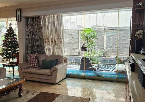 Rumah Strategis Dgn Lift Pondok Indah Jaksel Lr-17175