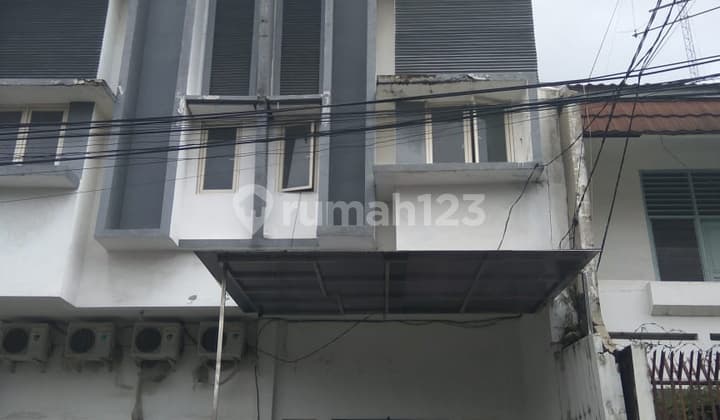 Ruko Rawa Kepa utama Raya dekat dengan UNTAR dan Trisakti