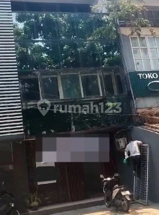 Disewakan Ruko Barito, Kebayoran Baru, Jakarta Selatan Disewakan Ruko Barito, Kebayoran Baru, Jakarta Selatan