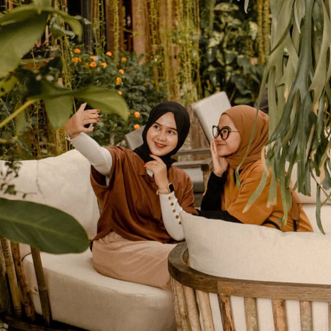 4. Nest Coffee & Donut.jpg