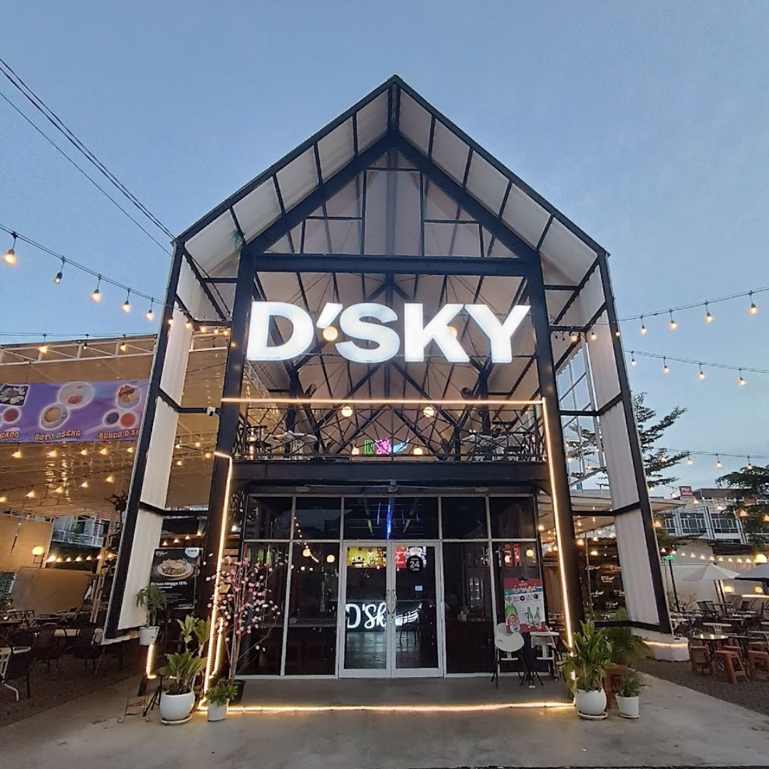 5. Sky Cafe Pontianak.jpg