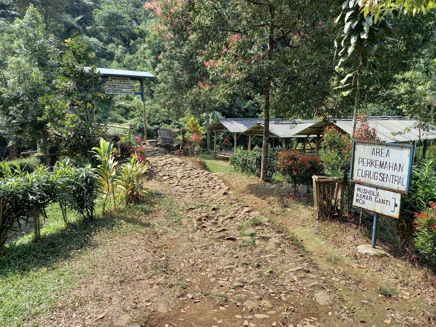 Area Berkemah Curug Sentral (1).jpg